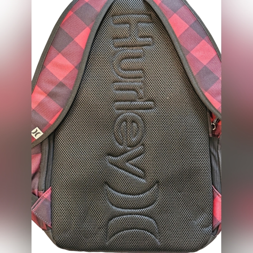 Hurley Red and Black Checkered Men's Skateboared Backpack, 15" And NEW! - Picture 9 of 11